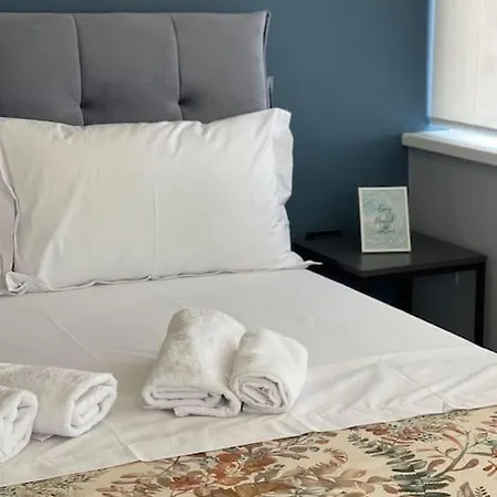 Voyage Penthouse 아파트 티라나