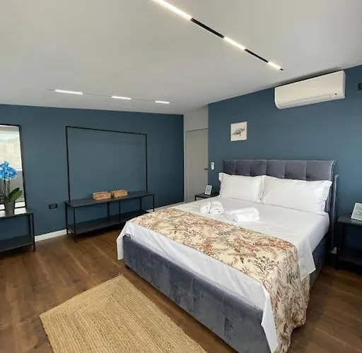 Voyage Penthouse 公寓 地拉那